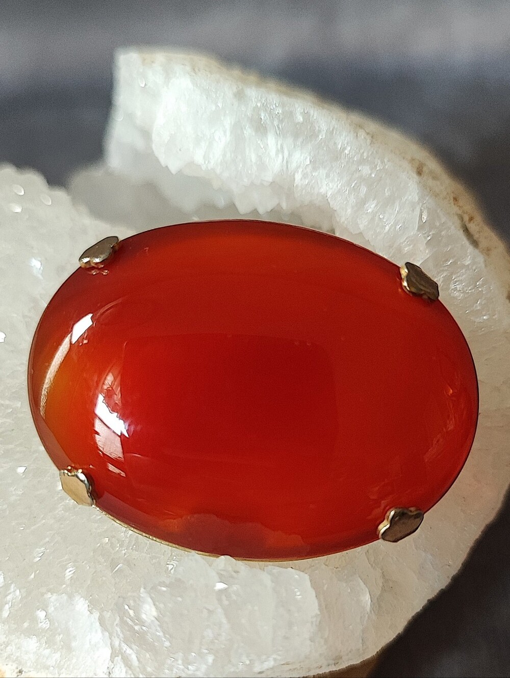 Carnelian Stone  FREIRICH Signed Brooch Pin Prong Set Gold Tone Setting *FLAW*
